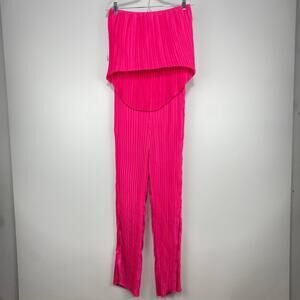 NWT Fashion Nova 2-Piece Set Size L Hot Pink Pleated Bold Chic Resort Vacation